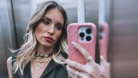 Η Αθηνά Οικονομάκου