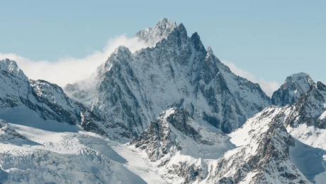 Βουνό με χιόνι