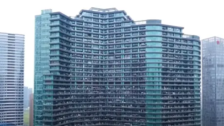 Η πολυκατικοία Regent International