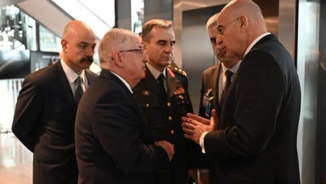 Συνάντηση Νίκου Δένδια με τον Τούρκο ομόλογό του