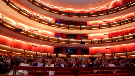 ethniki-lyriki-skini