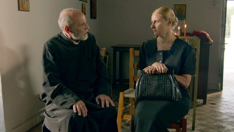 Σκηνή από τη σειρά «Η Παραλία» στην ΕΡΤ1