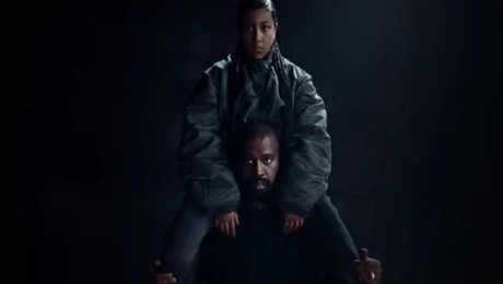 Ο Κάνιε Γουέστ με την κόρη του, Νορθ, σε βίντεο κλιπ