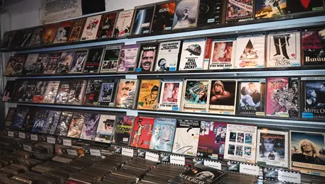 Μερικές από τις ταινίες που μπορεί να βρει κανείς στο Movie Galaxy.