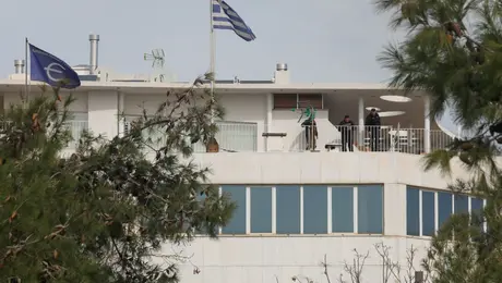 naftiliaki sti glifada