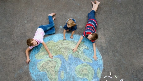 Αγκαλιάστε τη γη, σώστε τον πλανήτη