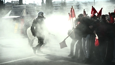 Ένταση στο πανεκπαιδευτικό συλλαλητήριο στο κέντρο της Αθήνας