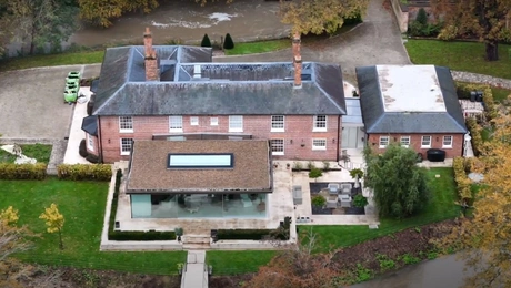 Η πρώην ιδιοκτησία της Kate Bush