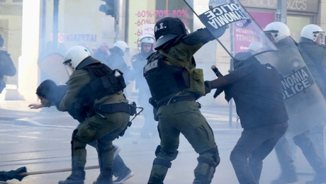 Επεισόδια στο συλλαλητήριο κατά των ιδιωτικών Πανεπιστημίων στη Θεσσαλονίκη