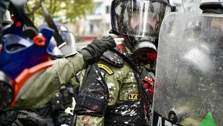 Αστυνομικός των ΜΑΤ στη Θεσσαλονίκη