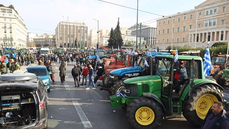 trakter-agrotes-vouli