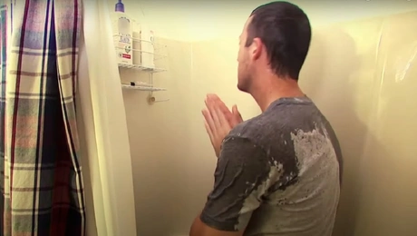 Η ρουτίνα του Κρεγκ στο μπάνιο
