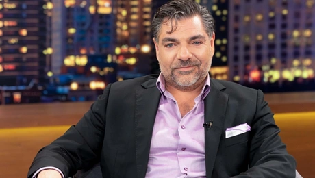 Ο Δημήτρης Μάλλιος στην εκπομπή «The 2Night Show»