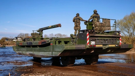 Γερμανοί στρατιώτες λαμβάνουν μέρος σε άσκηση