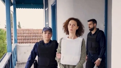 Σκηνή από τη σειρά «Η Γη της Ελιάς»