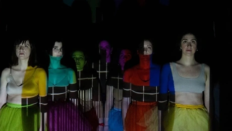 Η παράσταση της Λένας Κιτσοπούλου στο FAUST Bar-Theatre-Arts