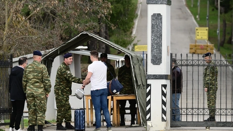 Ο Στέφανος Κασσελάκης παρουσιάζεται