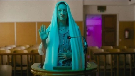 «Αδέσποτα Κορμιά», της Ελίνας Ψύκου