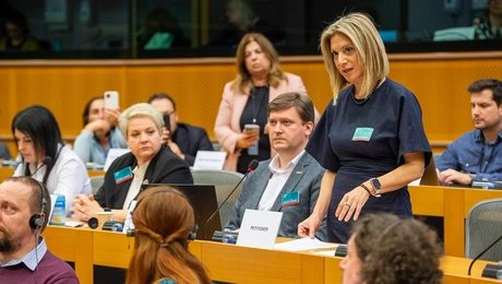 Η Μαρία Καρυστιανού