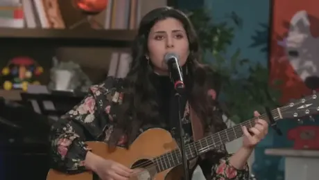 Η Μαρίνα Σπανού στην εκπομπή «Μουσικό Κουτί» της ΕΡΤ