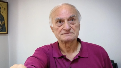 Μανώλης Μαυρομμάτης