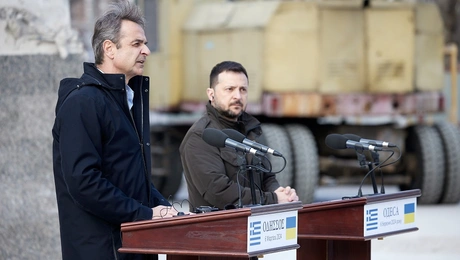 Ο Κυριάκος Μητσοτάκης και ο Βολοντίμιρ Ζελένσκι