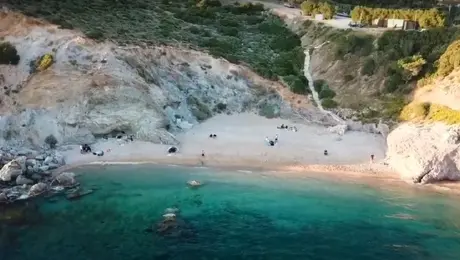 Η κρυφή παραλία