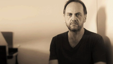 Ο καταξιωμένος συνθέτης και πιανίστας, Νίκος Καζαντζάκος