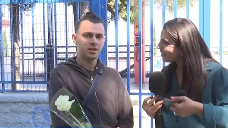 Περίμενε τη σύντροφό του όσο έδινε Πανελλήνιες