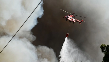 Φωτιά στη Βαρυμπόμπη