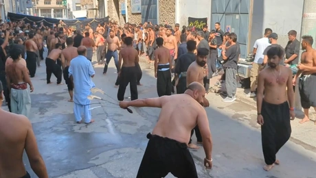 Το έθιμο της Ασούρα στον Πειραιά