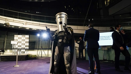 Ο υποψήφιος «κόμης Σκουπιδόφατσας»