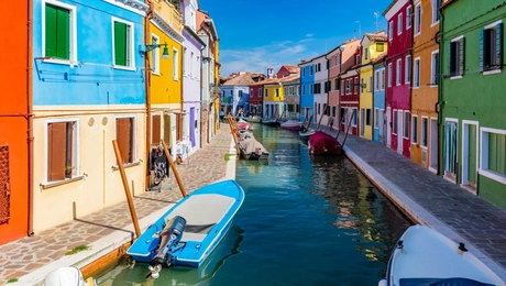 Το πολυχρωμο Μπουρανο στην Ιταλια