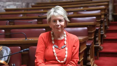 ελενα ακριτα