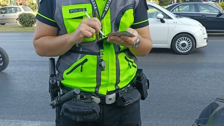 ilektronikes kliseis