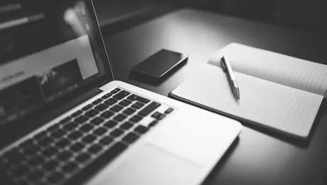 Πόσο εύκολα μπορείτε να συνδέσετε τον υπολογιστή με το iPhone σας (Image by Pexels from Pixabay)