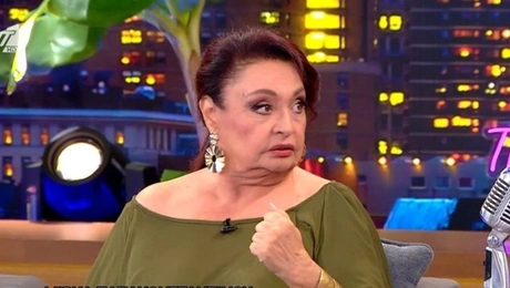 Η Μίρκα Παπακωνσταντίνου στην εκπομπή «The 2Night Show»