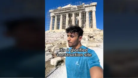 Τουρίστας στην Ακρόπολη