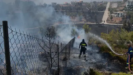 fotia-atiiki-spitia-9