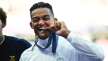 Ο Εμμανουήλ Καραλής