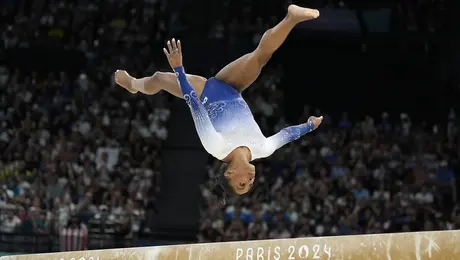 simone-biles