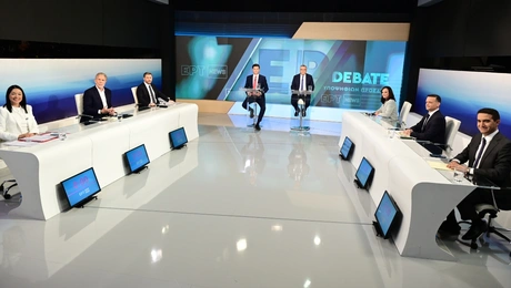 debate πασοκ