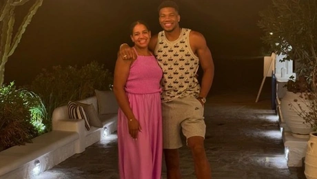 Ο Γιάννης Αντετοκούνμπο και η Μαράια Ριντλσπρίγκερ