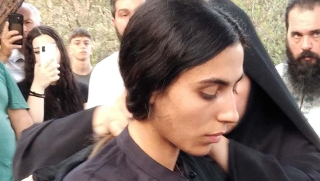 Η TikToker Helen Mazlou είναι πλέον η μοναχή Υπομονή