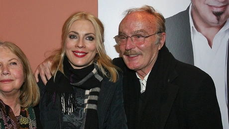 ντινοσ καρυδησ