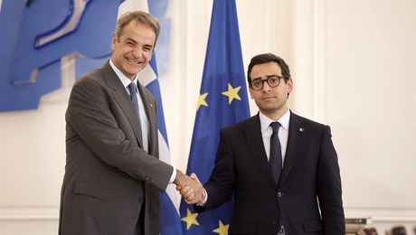 Ο Κυριάκος Μητσοτάκης και ο Στεφάν Σεζουρνέ