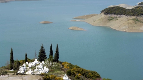 Λίμνη των Κρεμαστών