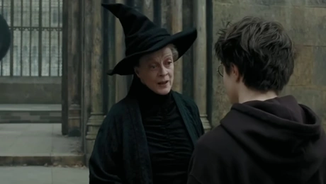 Η Μάγκι Σμιθ ως «Μινέρβα ΜακΓκόναγκαλ» στον «Χάρι Πότερ»