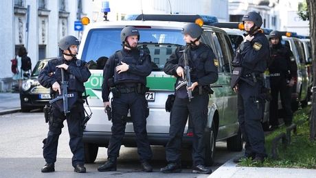 αστυνομια μοναχο