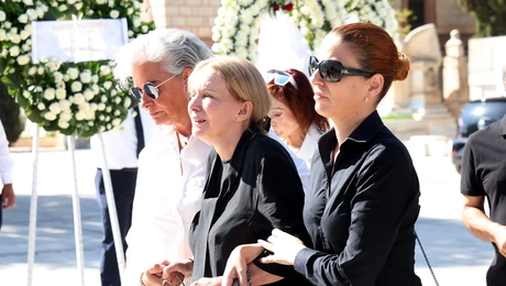 κηδεια γιαννησ μορτζος